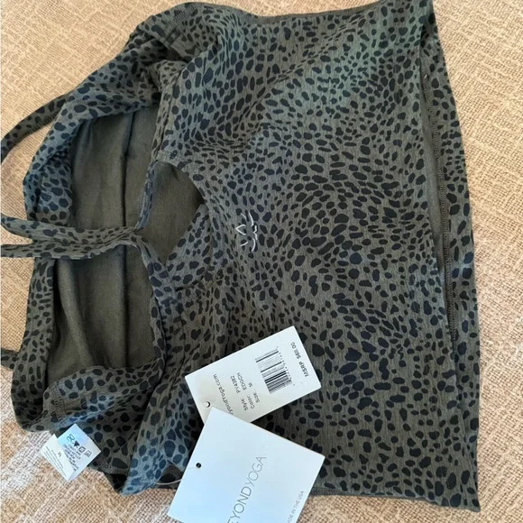 Beyond Yoga Leopard Print Tank Top - Picture 3 of 3